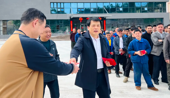 leyu乐鱼游乐开工大吉，龙跃新程！